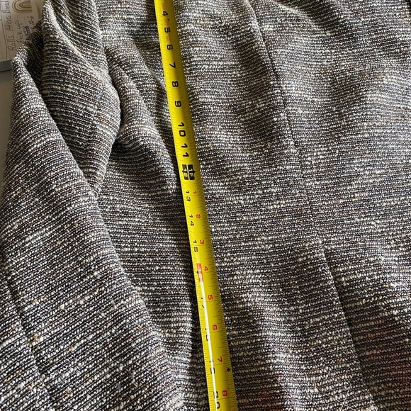 Calvin Klein size 4 petite suit. silver gold gray metallic tweed fabric. - Picture 7 of 7